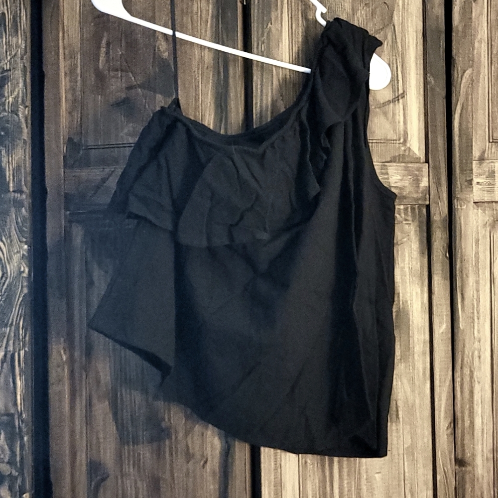 NWOT Shein ruffle one shoulder top Size M